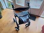 Vrijwel nieuwe rollator Topro Troja 5G M(BL), Diversen, Rollators, Ophalen of Verzenden, Lichtgewicht, Zo goed als nieuw