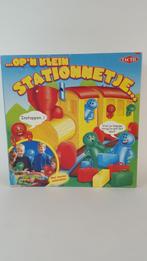 Op 'n Klein Stationnetje... Bordspel,  Tactic 2002. 1A1, Tweedehands verkoop, Tweedehands verkoop, Gebruikt, Ophalen of Verzenden