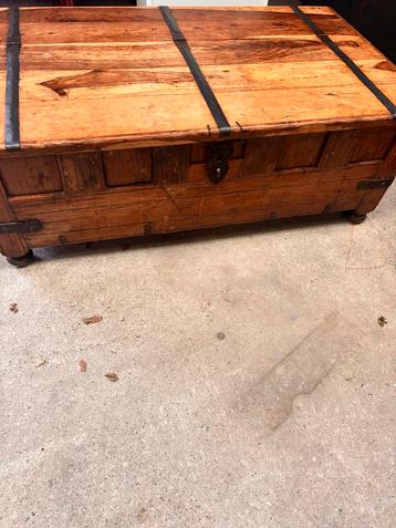 Mooie dekenkist - Gebruikt, goede staat beschikbaar voor biedingen