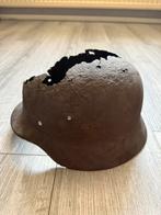 Duitse helm bodemvondst wo2, Ophalen of Verzenden, Landmacht, Duitsland, Helm of Baret