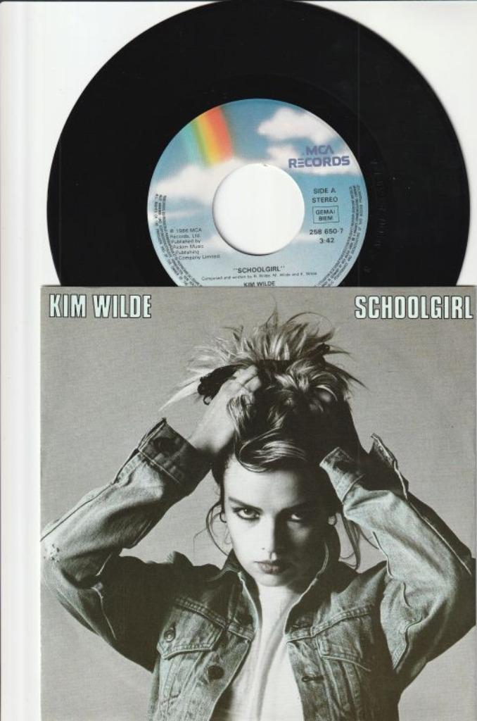 KIM WILDE -  ''SCHOOLGIRL'' //  ''SONGS ABOUT LOVE''  [7'']], Cd's en Dvd's, Vinyl Singles, Zo goed als nieuw, Single, Pop, 7 inch