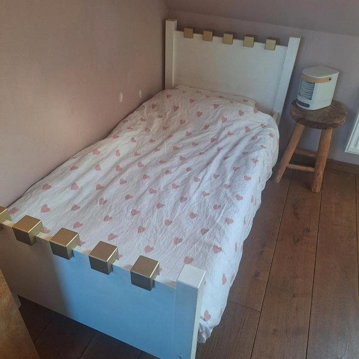 Leuk kinderbed met matras, deken en beddengoed, Kinderen en Baby's, Kinderkamer | Bedden, Zo goed als nieuw, 140 tot 160 cm, 70 tot 85 cm