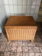 Vintage mand/poef/voetenbank rotan met deksel riet, Ophalen of Verzenden, Gebruikt, 50 tot 100 cm, Minder dan 50 cm