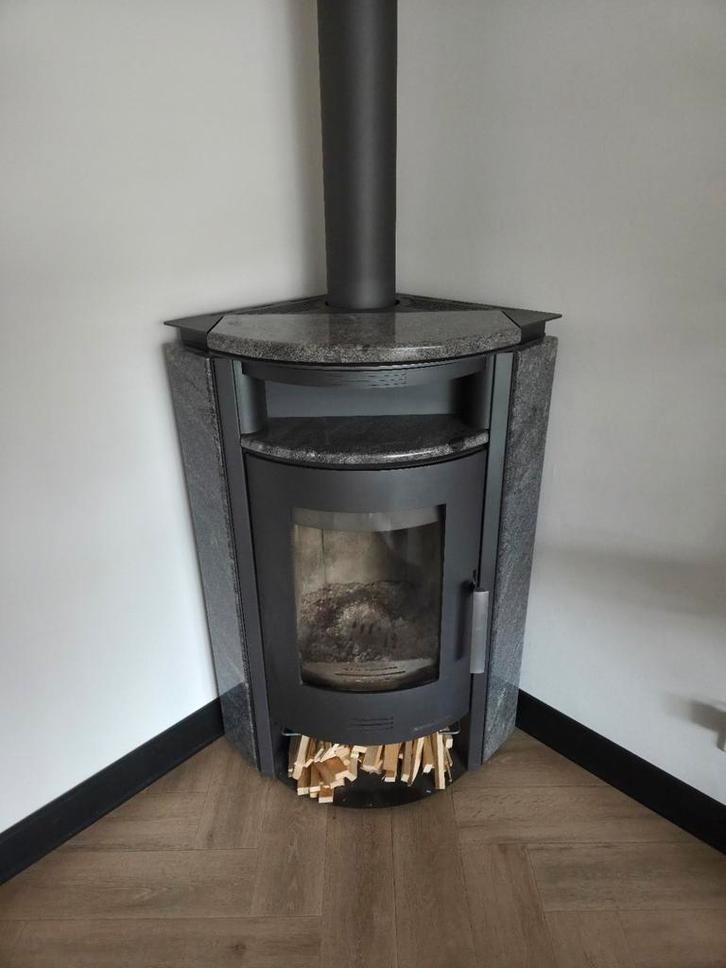 Haas & Sohn Houtkachel Hoekmodel, Huis en Inrichting, Kachels, Zo goed als nieuw, Vrijstaand, Houtkachel, Hout, Ophalen