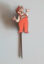 Oud LEGO speldje, het lego mannetje met links twéé vingers!?, Verzamelen, Speldjes, Pins en Buttons, Ophalen of Verzenden, Gebruikt