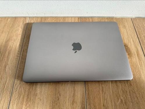2016 MacBook Air, Computers en Software, Apple Macbooks, Gebruikt, MacBook Pro, 13 inch, 3 tot 4 Ghz, 1 TB of meer, 16 GB, Qwerty