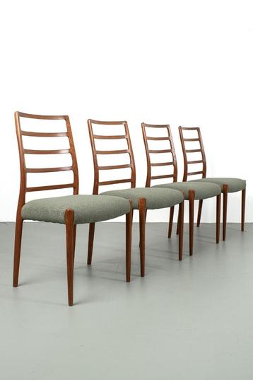 4 Refurbished Model 82 Møller stoelen van Noels Otto Moller beschikbaar voor biedingen