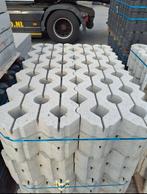 Vlakke beton grastegels - 40m² - €15 per m², Tuin en Terras, Grind, Keien en Split, Ophalen of Verzenden, Zo goed als nieuw