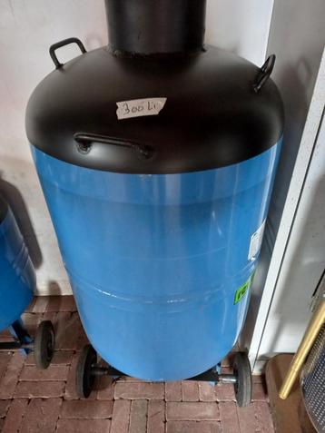 Carbidbusje 300 liter beschikbaar voor biedingen