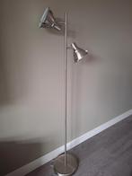 RVS staande lamp met 2 spots, Huis en Inrichting, Lampen | Vloerlampen, Ophalen, Zo goed als nieuw, 150 tot 200 cm