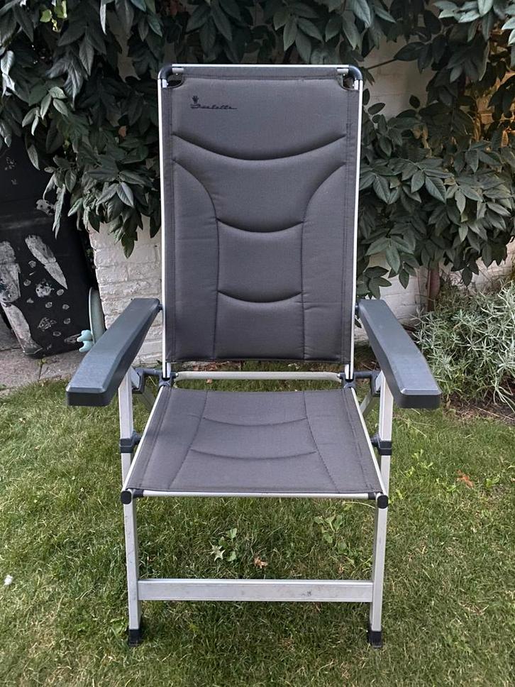 Isabella Thor Dark Grey – Luxe verstelbare campingstoel, Caravans en Kamperen, Kampeermeubelen, Zo goed als nieuw, Campingstoel