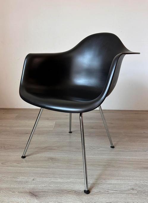 4 Vitra Dax design stoelen, Huis en Inrichting, Stoelen, Gebruikt, Zwart, Ophalen