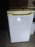 Vriezer van indesit, Witgoed en Apparatuur, Vriezers en Diepvrieskisten, Ophalen, Zo goed als nieuw