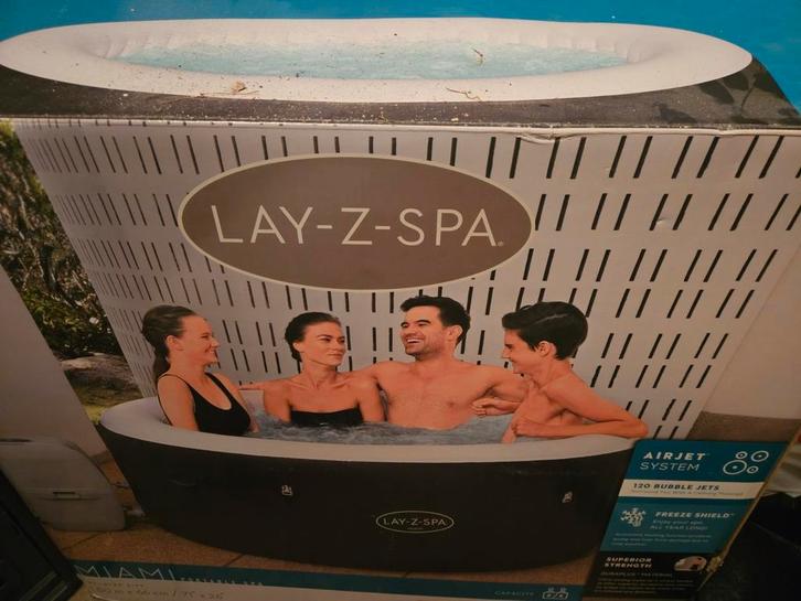 Jacuzzi Lay-Z-Spa Miami met motor, Tuin en Terras, Bubbelbaden en Hottubs, Gebruikt, Opblaasbaar, Pomp, Ophalen