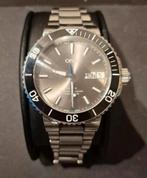 Oris Aquis Hammerhead ltd | box en papieren, Ophalen of Verzenden, Overige merken