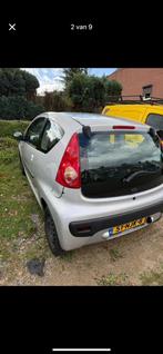 Peugeot 107 1.0 12V 3DR 2006 Grijs, Voorwielaandrijving, 765 kg, 4 stoelen, 68 pk