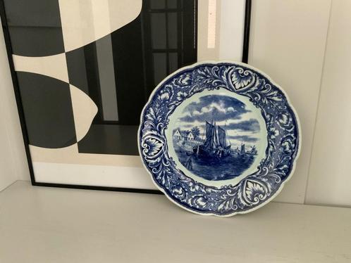 Delfts blauw bord Royal Sphinx Maastricht, Antiek en Kunst, Antiek | Wandborden en Tegels, Ophalen