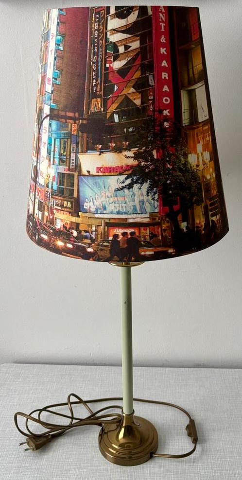 Vintage tafellamp met bijzondere stoffen kap, Huis en Inrichting, Lampen | Tafellampen, Zo goed als nieuw, Minder dan 50 cm, Ophalen of Verzenden