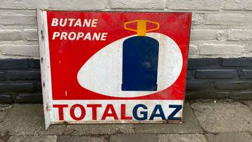 Emaille antiek dubbelzijdig uithangbord Totalgaz Butane beschikbaar voor biedingen