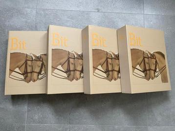 Verzamelmappen voor het tijdschrift Bit beschikbaar voor biedingen