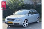 Audi A4 Avant BJR 2005 1.6 102 PK Pro Line LM VELGEN / AIRCO, 4 cilinders, Blauw, A4, Parkeersensor
