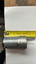 Buhler motor met vertraging 24VDC 0,2Amp, Doe-het-zelf en Verbouw, Motoren, Ophalen of Verzenden, Zo goed als nieuw, Elektromotor