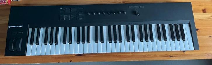 Native Instruments Komplete Kontrol A61, Muziek en Instrumenten, Midi-apparatuur, Gebruikt, Ophalen