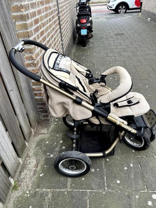 Complete kinderwagen, Kinderen en Baby's, Kinderwagens en Combinaties, Gebruikt, Combiwagen, Mutsy, Luchtbanden, Met reiswieg