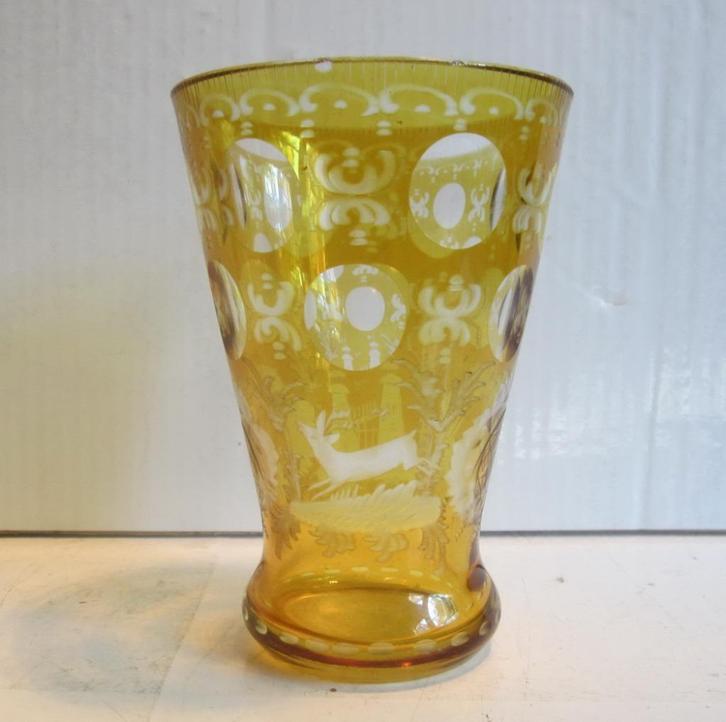 Antieke 19e eeuwse Boheemse kristallen vaas, gegraveerd, Antiek en Kunst, Antiek | Glas en Kristal, Verzenden