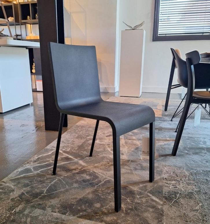 Vitra eetkamerstoel .03 zwart, Huis en Inrichting, Stoelen, Nieuw, Eén, Zwart, Ophalen