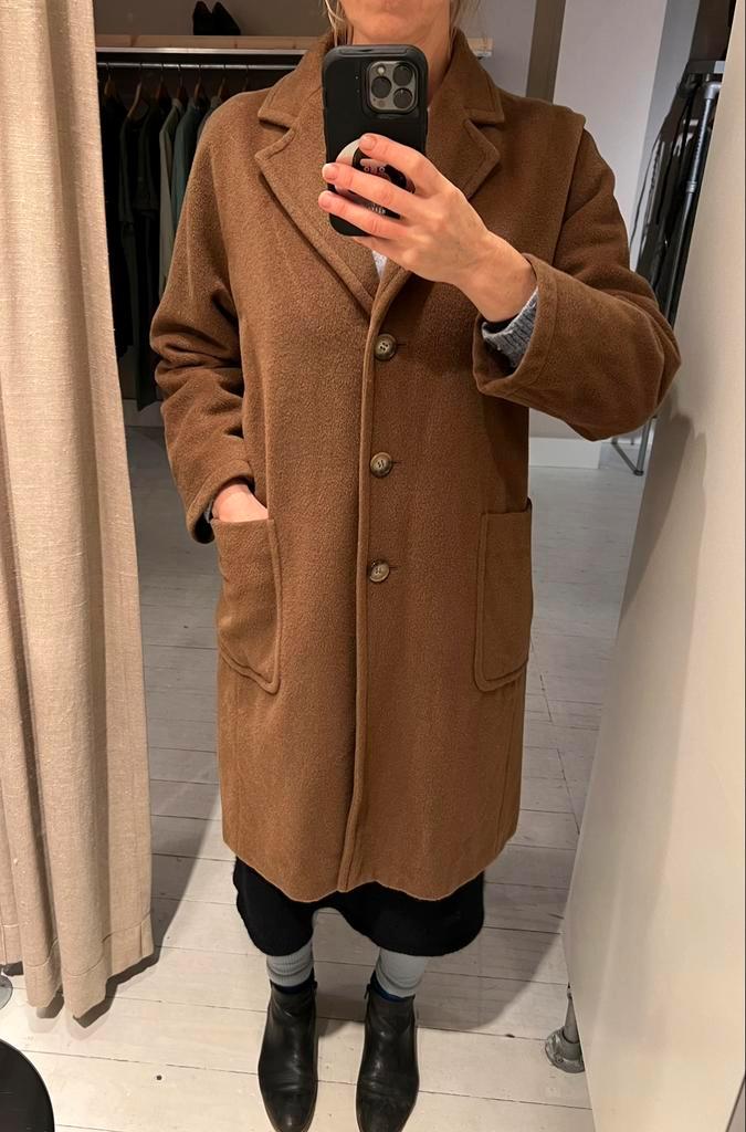 Mooie wollen jas van Max Mara maat 36 S/M, Kleding | Dames, Jassen | Winter, Zo goed als nieuw, Maat 36 (S), Beige, Verzenden
