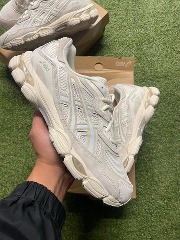 Asics GEL-NYC “Cream / Putty”  Maten: 43,5 & 45 beschikbaar voor biedingen