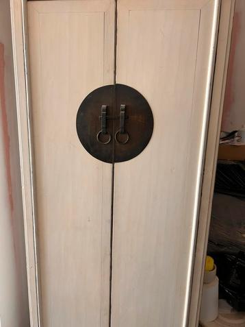 Chinese kast - Kledingkast hoog beschikbaar voor biedingen