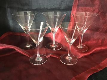 5 Vintage Cocktail/ martiniglazen beschikbaar voor biedingen