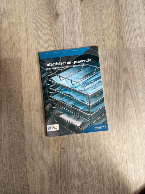 D.M. Voet - Infectieleer en -preventie, Boeken, Wetenschap, Zo goed als nieuw, Ophalen of Verzenden