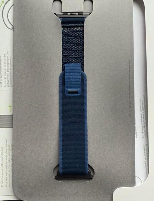 Apple Trail Loop 49 mm M/L  BLUE NIEUW!!!, Telecommunicatie, Wearable-accessoires, Nieuw, Bandje, Verzenden