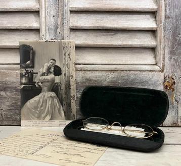 Antieke Franse leesbril in originele harde etui circa 1920 beschikbaar voor biedingen