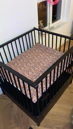 Zwarte houten box, Kinderen en Baby's, Boxen, Ophalen, Gebruikt, Vierkant