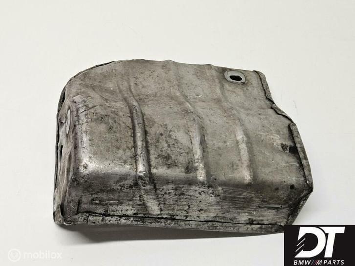 Hitteschild startmotor BMW M5 E39 S62 V8 S62B50 12411438331, Auto-onderdelen, Uitlaatsystemen, BMW, Gebruikt, Ophalen of Verzenden