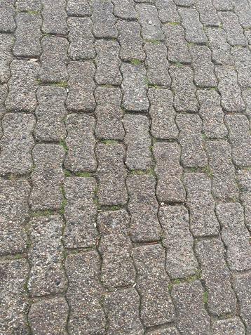 Grote partij verband steen 8 cm dik beschikbaar voor biedingen