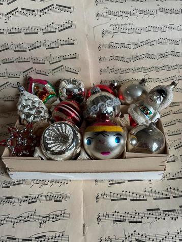 Doos 12 oude kerstballen 29,95 beschikbaar voor biedingen