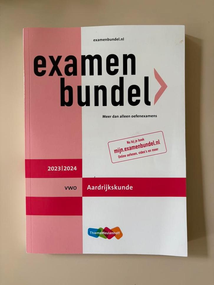 Examenbundel Vwo Aardrijkskunde 2023/2024, Boeken, Schoolboeken, Zo goed als nieuw, Aardrijkskunde, VWO, Ophalen of Verzenden