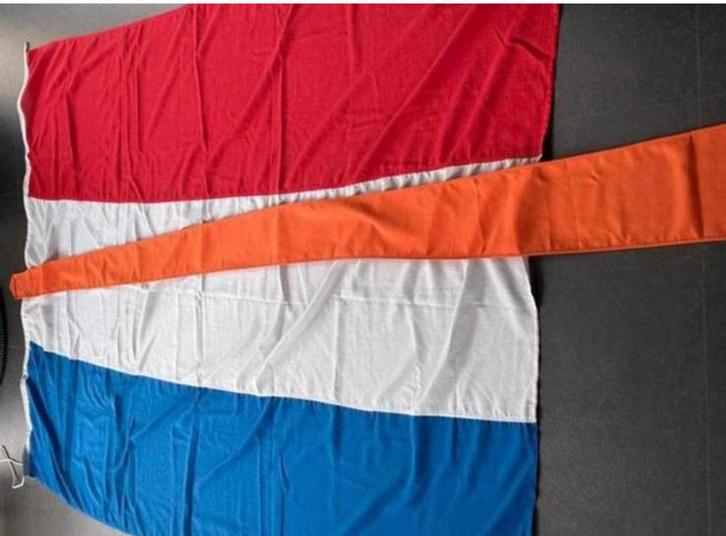 Katoenen Nederlandse Vlag 225x147 “De driekleur” met Wimpel., Diversen, Vlaggen en Wimpels, Zo goed als nieuw, Ophalen of Verzenden