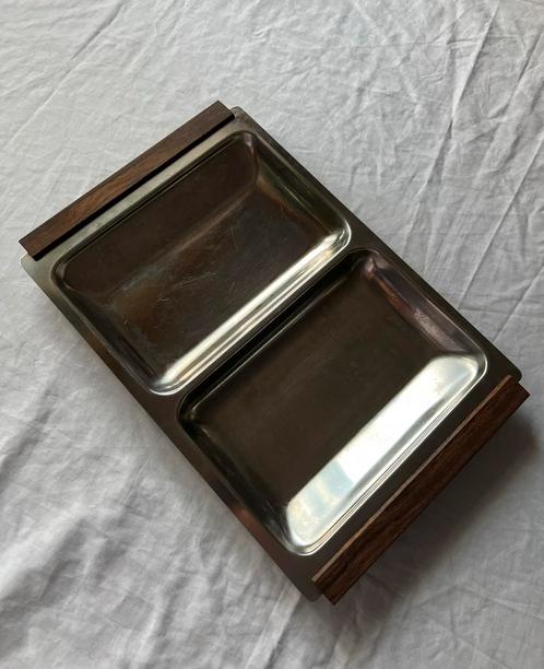 Vintage Deense RVS design serveertray met houten handgrepen, Huis en Inrichting, Keuken | Servies, Schaal of Schalen, Overige stijlen