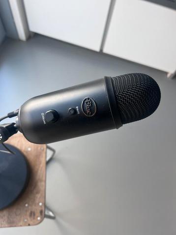 Blue Yeti podcast microfoon incl standaard beschikbaar voor biedingen