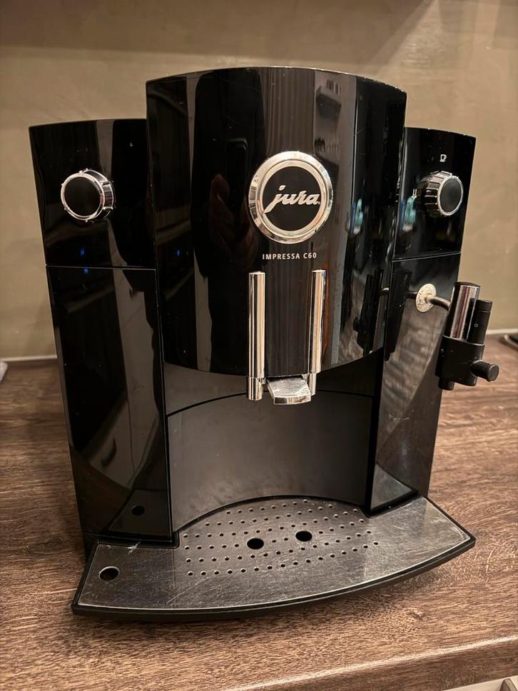 Jura Impressa C60 Volautomaat - Top Koffie!, Witgoed en Apparatuur, Koffiezetapparaten, Gebruikt, Koffiebonen, Espresso apparaat