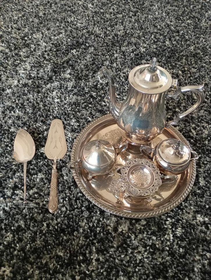 Verzilverde Theeset met Gebaksschepjes, Antiek en Kunst, Antiek | Goud en Zilver, Zilver, Ophalen of Verzenden