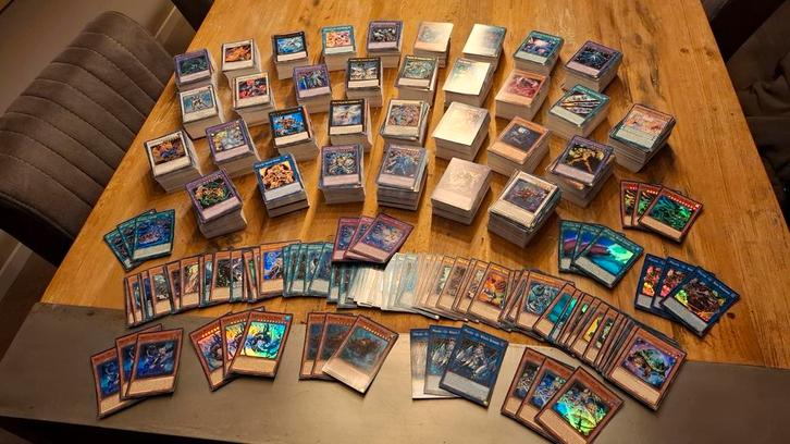 Ruim 4000 Yugioh kaarten!, Hobby en Vrije tijd, Verzamelkaartspellen | Yu-gi-Oh!, Zo goed als nieuw, Meerdere kaarten, Ophalen of Verzenden