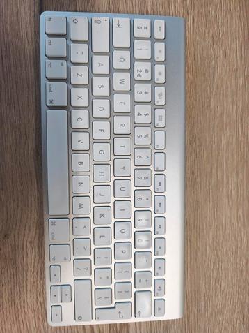 Apple keyboard A1314 toetsenbord  beschikbaar voor biedingen