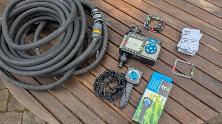 Irrigatie computer en ongeveer 15m druppelslang, Tuin en Terras, Druppelsystemen, Gebruikt, Ophalen of Verzenden